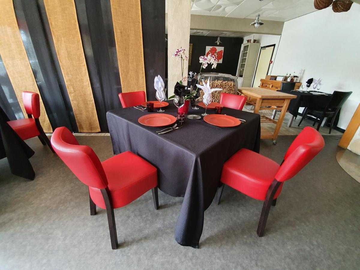 Hotel L Ander Saint-Flour  Ngoại thất bức ảnh