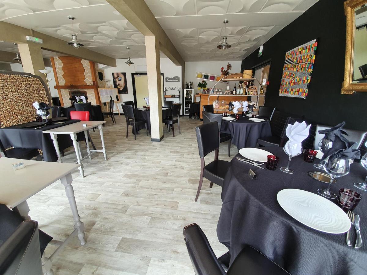 Hotel L Ander Saint-Flour  Ngoại thất bức ảnh