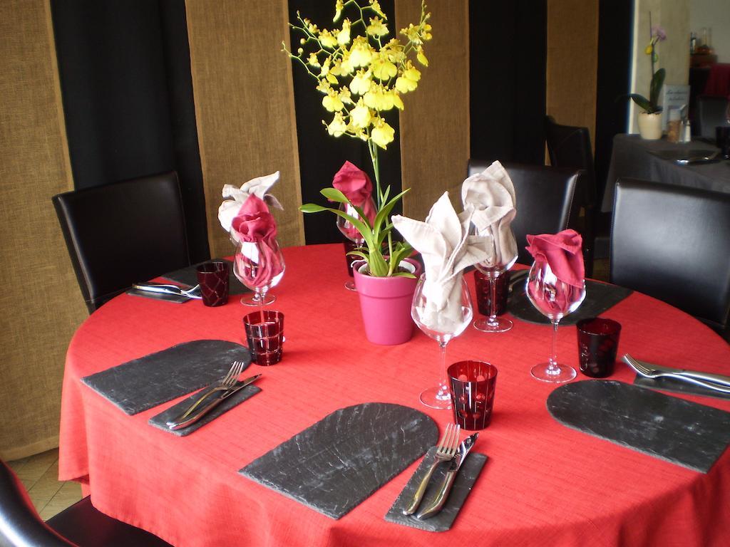 Hotel L Ander Saint-Flour  Phòng bức ảnh