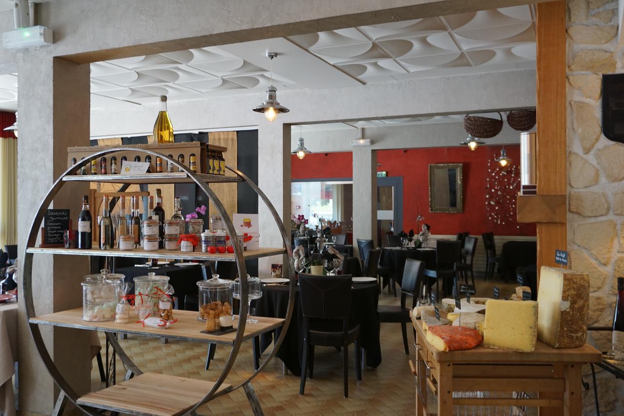 Hotel L Ander Saint-Flour  Ngoại thất bức ảnh